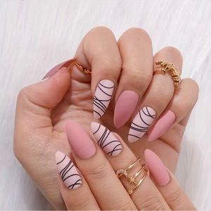 24 Pieces Fake Press On Nails Set Matte Pink Black Swirl Lines